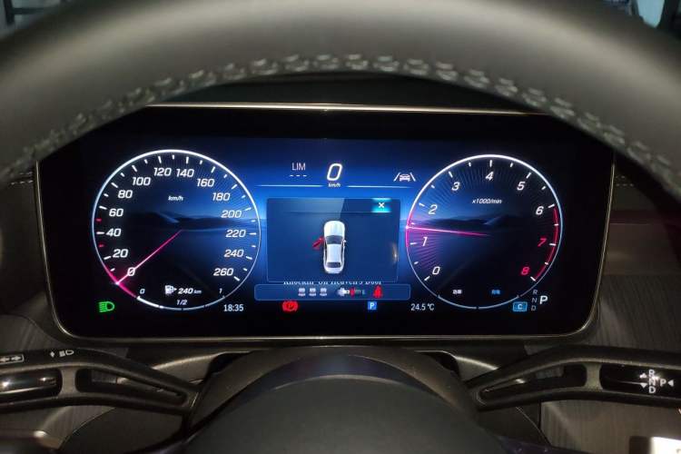 Used Mercedes-Benz C-Class 2025 Refresh C 200 L Sport Edition Instrument Cluster