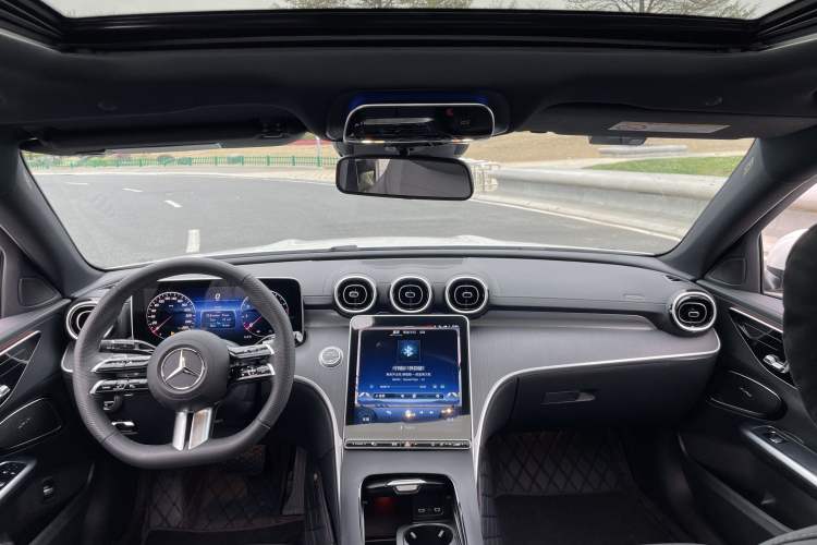Used Mercedes-Benz C-Class 2025 Refresh C 200 L Sport Edition Interior 1