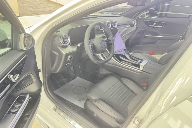 Used Mercedes-Benz C-Class 2025 Facelift C 260 L Sport Edition Interior 1