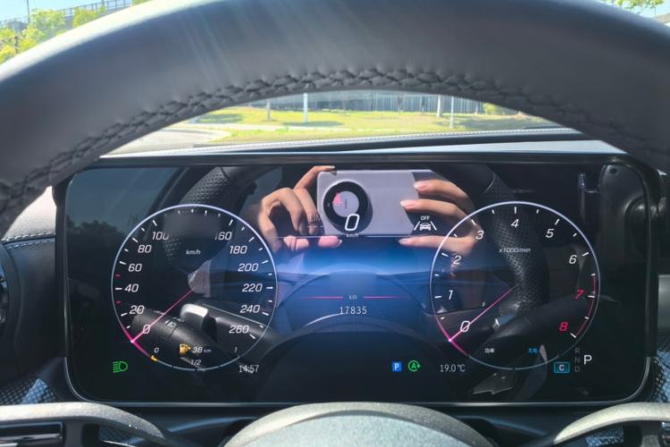 Used Mercedes-Benz C-Class 2025 C 260 L Sport Edition Interior 1