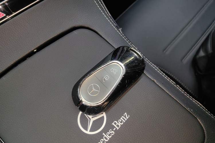 Used Mercedes-Benz C-Class 2025 Facelift C 260 L Sport Edition Interior 1