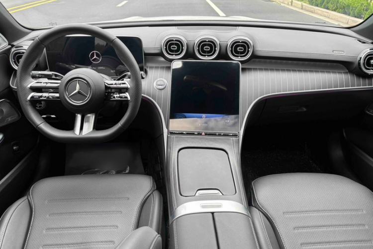 Used Mercedes-Benz C-Class 2025 C 260 L Sport Edition Interior 1