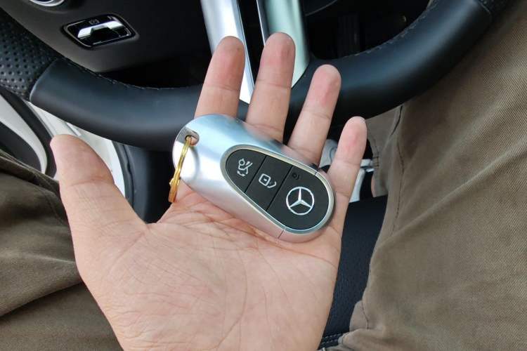 Used Mercedes-Benz C-Class 2025 C 260 L Obsidian Night Sport Edition Interior 1