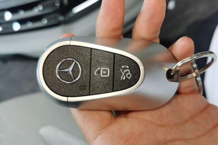 Used Mercedes-Benz C-Class 2025 C 260 L Obsidian Night Sport Edition Interior 1