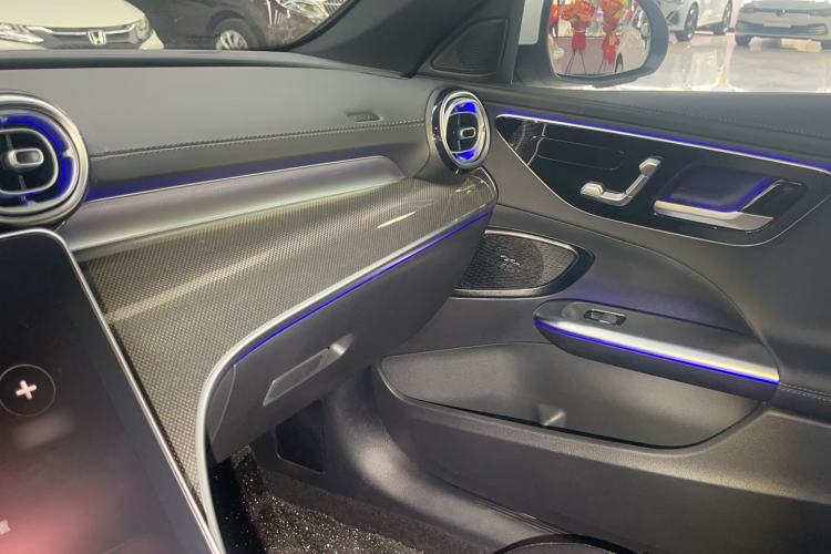 Used Mercedes-Benz C-Class 2025 Facelift C 260 L Sport Edition Interior 10