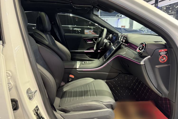 Used Mercedes-Benz C-Class 2025 Facelift C 260 L Sport Edition Interior 10