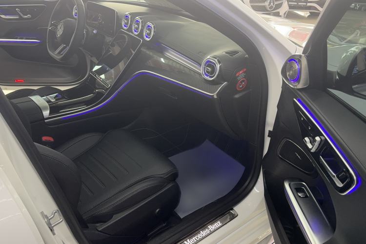 Used Mercedes-Benz C-Class 2025 Facelift C 260 L Sport Edition Interior 3