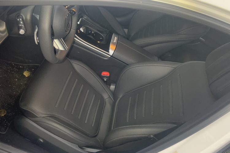Used Mercedes-Benz C-Class 2025 Facelift C 260 L Sport Edition Interior 3