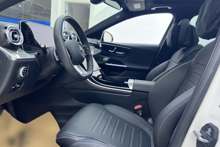 Used Mercedes-Benz C-Class 2025 C 260 L Obsidian Night Sport Edition Interior 5
