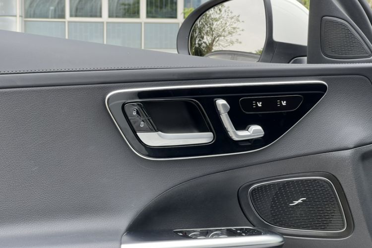 Used Mercedes-Benz C-Class 2025 Facelift C 260 L Sport Edition Interior 5