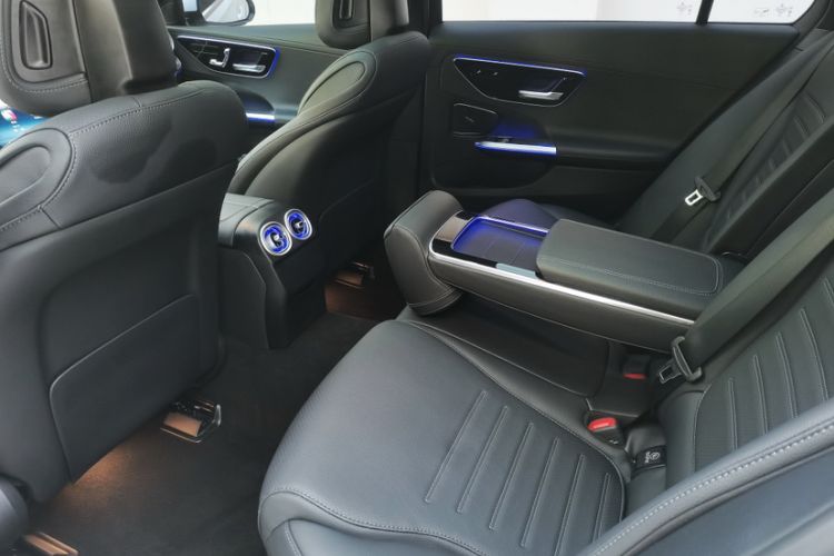 Used Mercedes-Benz C-Class 2025 C 260 L Sport Edition Interior 5
