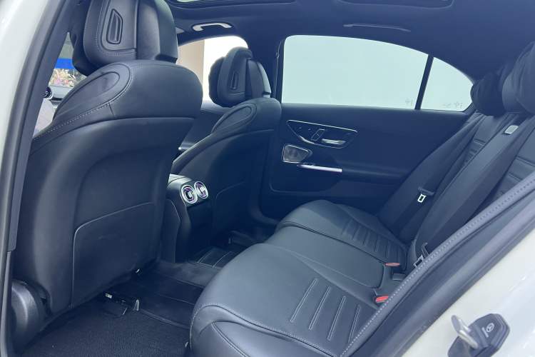 Used Mercedes-Benz C-Class 2025 C 260 L Obsidian Night Sport Edition Interior 6