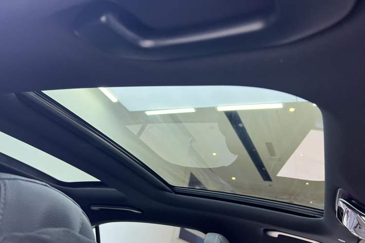 Used Mercedes-Benz C-Class 2025 C 260 L Obsidian Night Sport Edition Interior 7