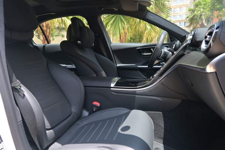 Used Mercedes-Benz C-Class 2025 C 260 L Obsidian Night Sport Edition Interior 7