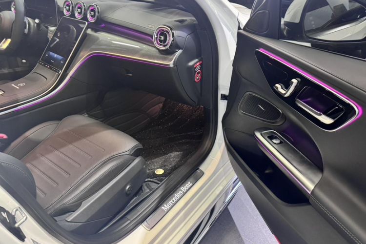 Used Mercedes-Benz C-Class 2025 C 260 L Sport Edition Interior 8