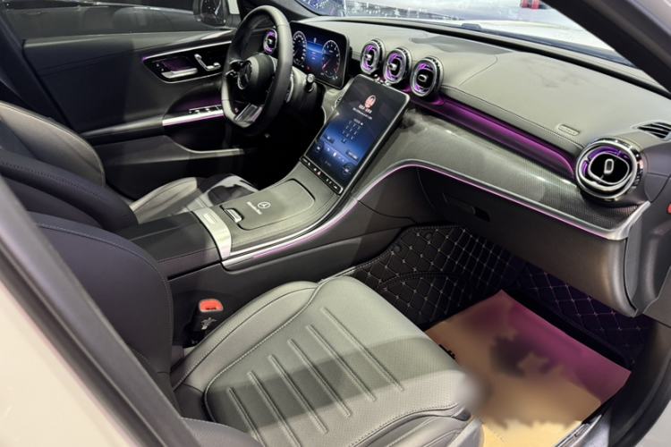 Used Mercedes-Benz C-Class 2025 Facelift C 260 L Sport Edition Interior 8