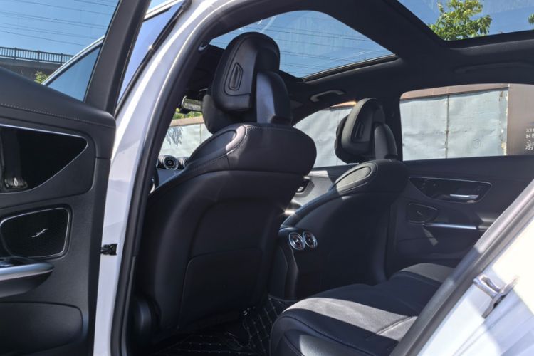 Used Mercedes-Benz C-Class 2025 C 260 L Sport Edition Interior 9