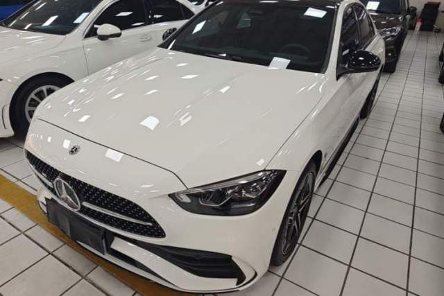 Mercedes-Benz C-Class 2025 Refresh C 260 L Night Edition Sports Version usata