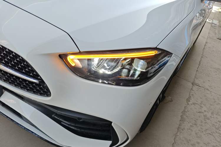 Used Mercedes-Benz C-Class 2025 C 260 L Obsidian Night Sport Edition Left Front Headlight