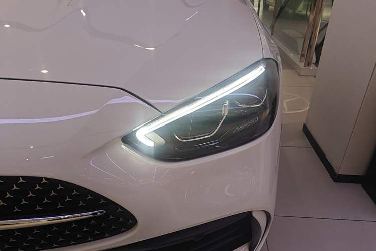 Used Mercedes-Benz C-Class 2025 C 260 L Obsidian Night Sport Edition Left Front Headlight