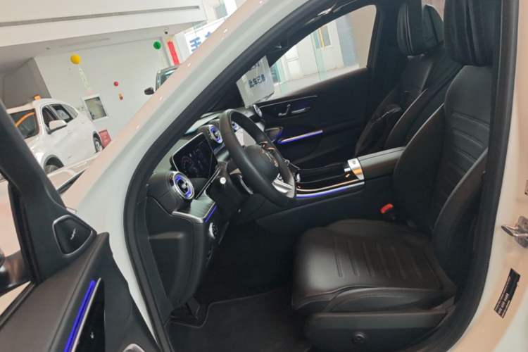 Used Mercedes-Benz C-Class 2025 C 260 L Obsidian Night Sport Edition Left Front Seat
