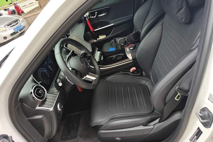 Used Mercedes-Benz C-Class 2025 C 200 L Sport Edition Left Front Seat