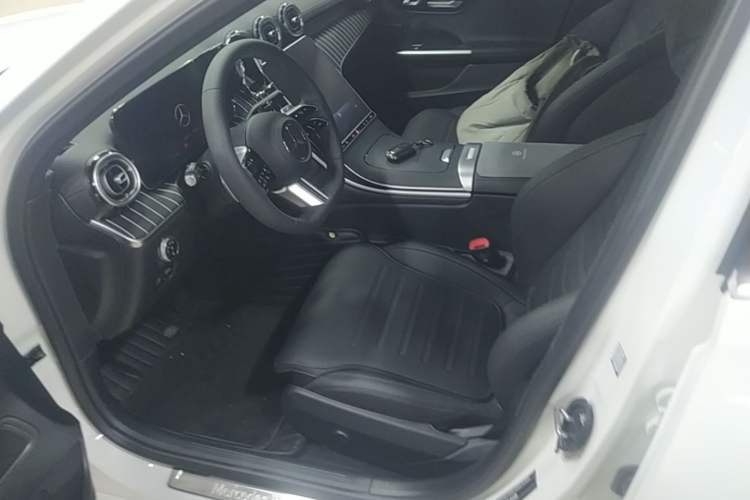Used Mercedes-Benz C-Class 2025 C 260 L Sport Edition Left Front Seat