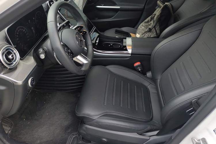 Used Mercedes-Benz C-Class 2025 C 260 L Sport Edition Left Front Seat