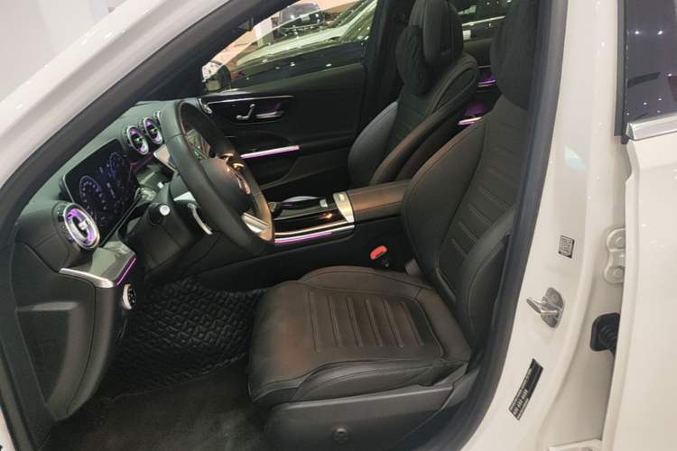 Used Mercedes-Benz C-Class 2025 C 260 L Sport Edition Left Front Seat
