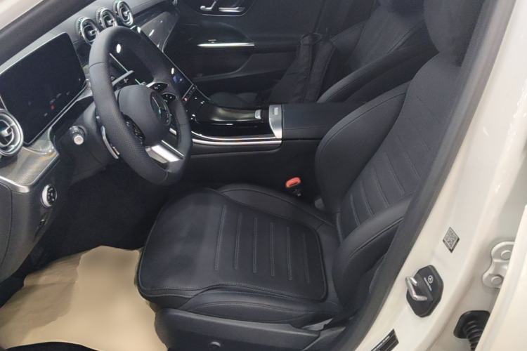 Used Mercedes-Benz C-Class 2025 Facelift C 260 L Sport Edition Left Front Seat