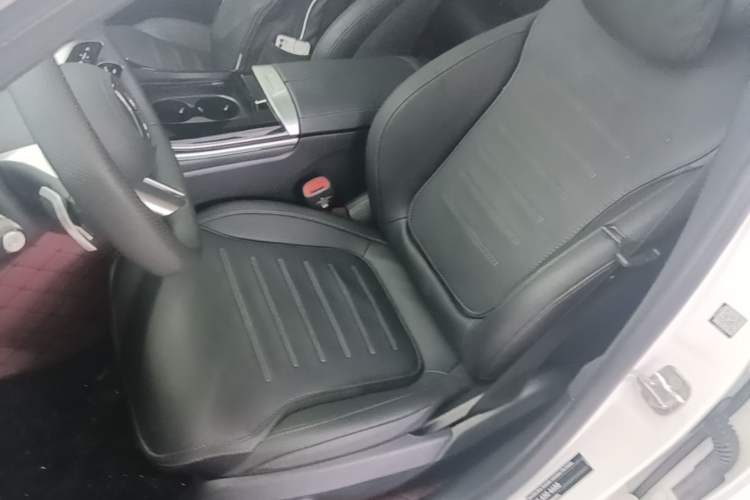Used Mercedes-Benz C-Class 2025 Facelift C 260 L Sport Edition Left Front Seat