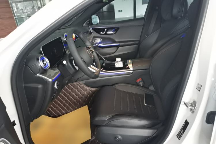Used Mercedes-Benz C-Class 2025 C 260 L Obsidian Night Sport Edition Left Front Seat