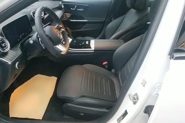 Used Mercedes-Benz C-Class 2025 C 260 L Obsidian Night Sport Edition Left Front Seat