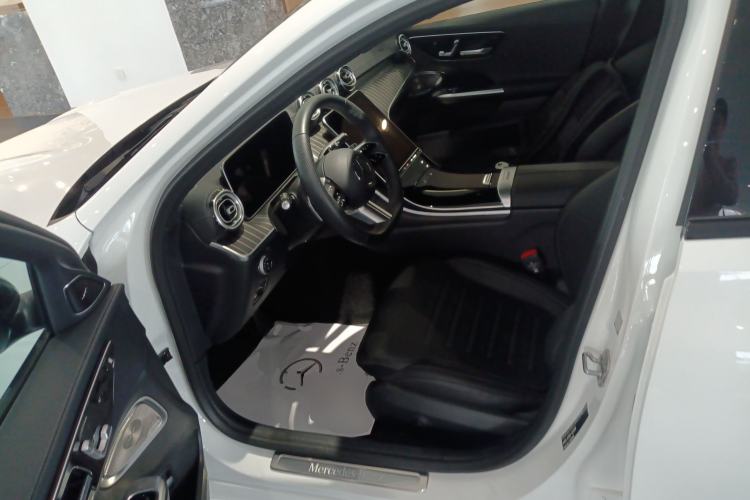 Used Mercedes-Benz C-Class 2025 C 260 L Obsidian Night Sport Edition Left Front Seat