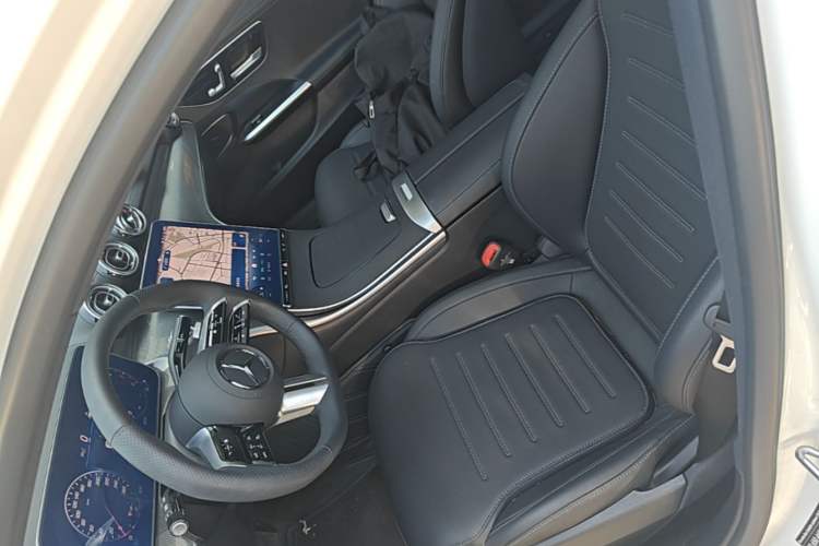 Used Mercedes-Benz C-Class 2025 C 260 L Sport Edition Left Front Seat