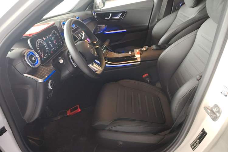Used Mercedes-Benz C-Class 2025 C 260 L Obsidian Night Sport Edition Left Front Seat