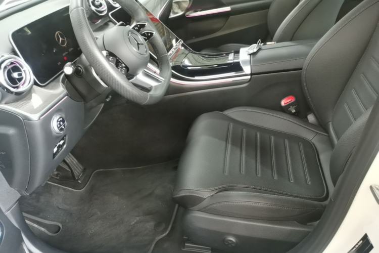 Used Mercedes-Benz C-Class 2025 C 260 L Obsidian Night Sport Edition Left Front Seat