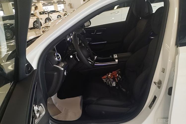 Used Mercedes-Benz C-Class 2025 C 260 L Obsidian Night Sport Edition Left Front Seat