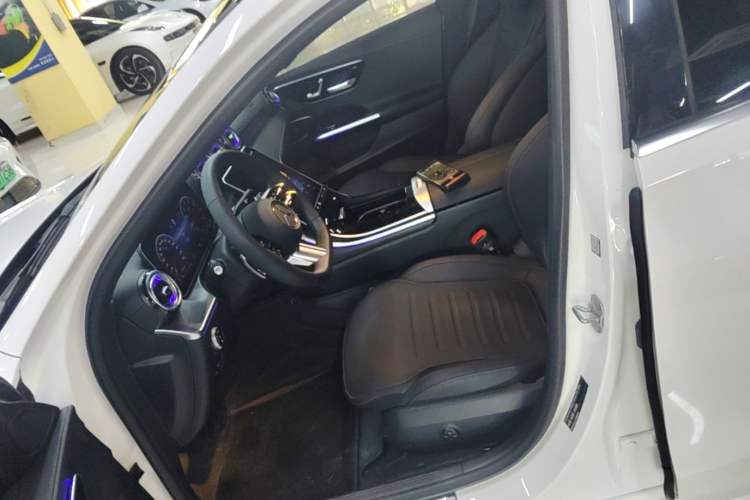 Used Mercedes-Benz C-Class 2025 C 260 L Sport Edition Left Front Seat