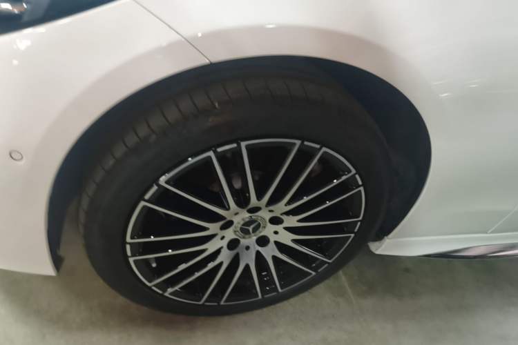 Used Mercedes-Benz C-Class 2025 Facelift C 260 L Sport Edition Left Front Wheel Hub