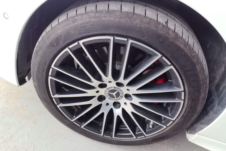 Used Mercedes-Benz C-Class 2025 C 260 L Sport Edition Left Front Wheel Hub