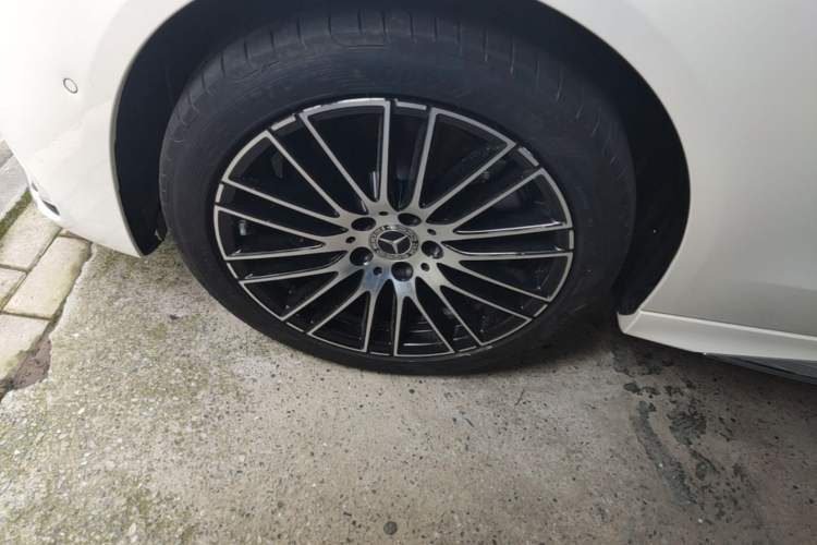 Used Mercedes-Benz C-Class 2025 C 260 L Sport Edition Left Front Wheel Hub
