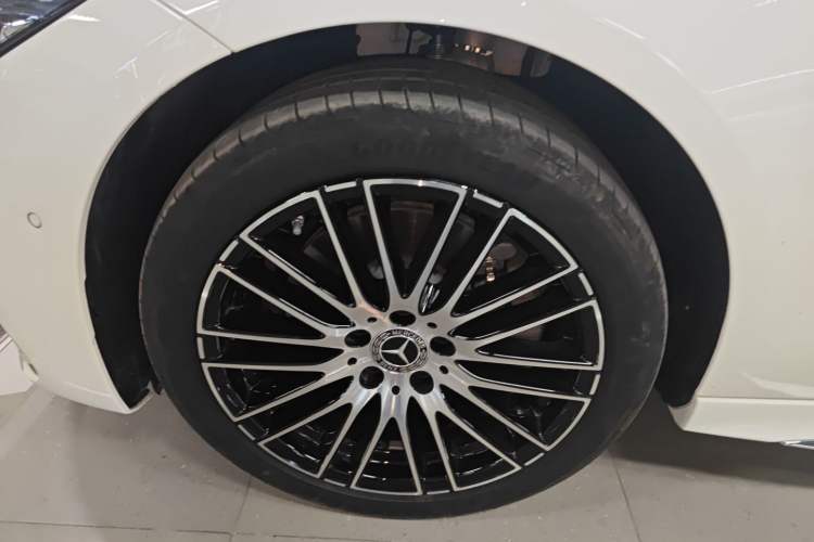 Used Mercedes-Benz C-Class 2025 Facelift C 260 L Sport Edition Left Front Wheel Hub