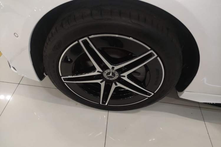 Used Mercedes-Benz C-Class 2025 C 260 L Obsidian Night Sport Edition Left Front Wheel Hub