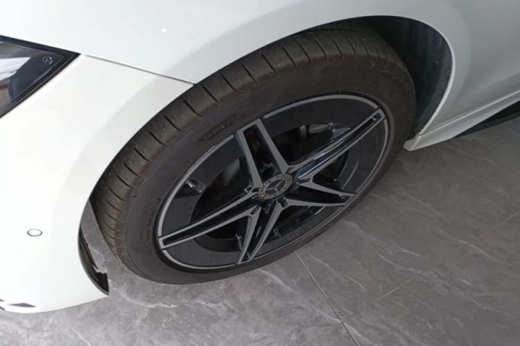 Used Mercedes-Benz C-Class 2025 C 260 L Obsidian Night Sport Edition Left Front Wheel Hub