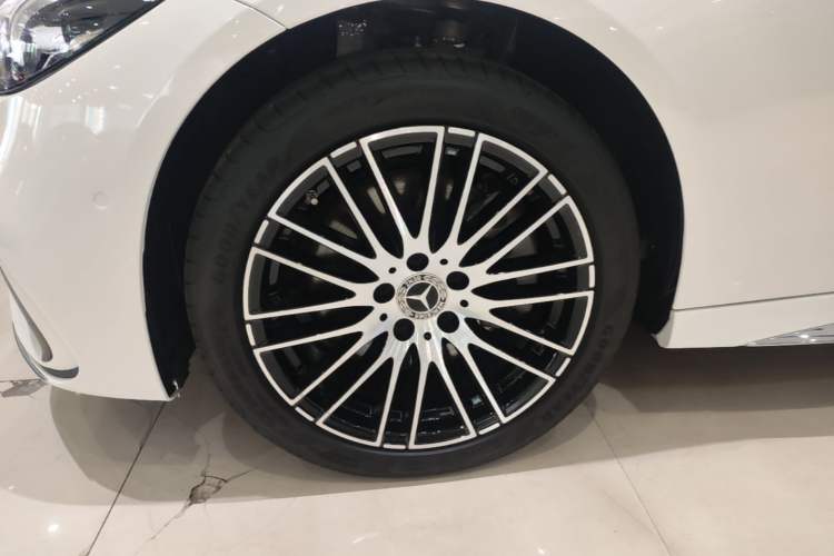 Used Mercedes-Benz C-Class 2025 C 260 L Sport Edition Left Front Wheel Hub
