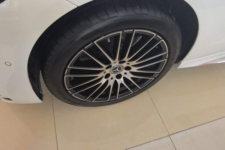 Used Mercedes-Benz C-Class 2025 Facelift C 260 L Sport Edition Left Front Wheel Hub
