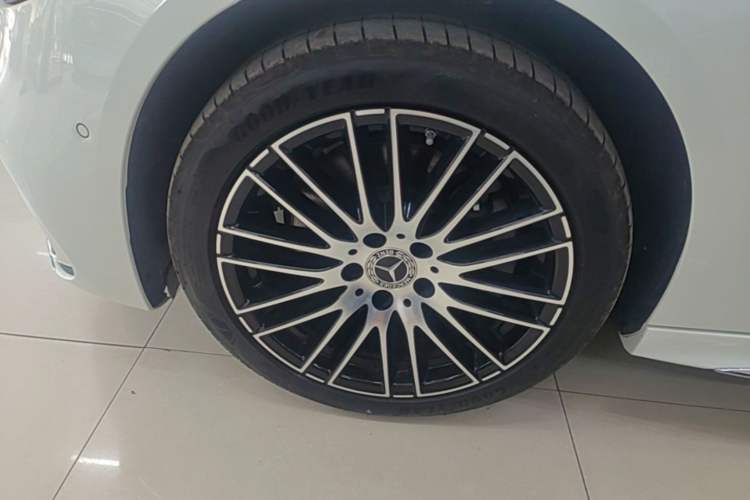 Used Mercedes-Benz C-Class 2025 Facelift C 260 L Sport Edition Left Front Wheel Hub