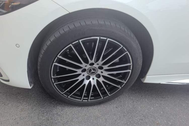 Used Mercedes-Benz C-Class 2025 C 260 L Sport Edition Left Front Wheel Hub