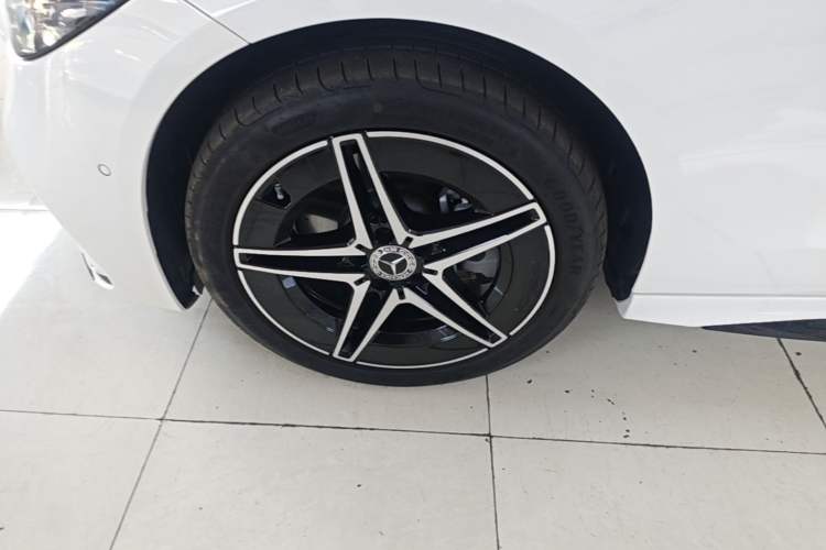 Used Mercedes-Benz C-Class 2025 C 260 L Obsidian Night Sport Edition Left Front Wheel Hub